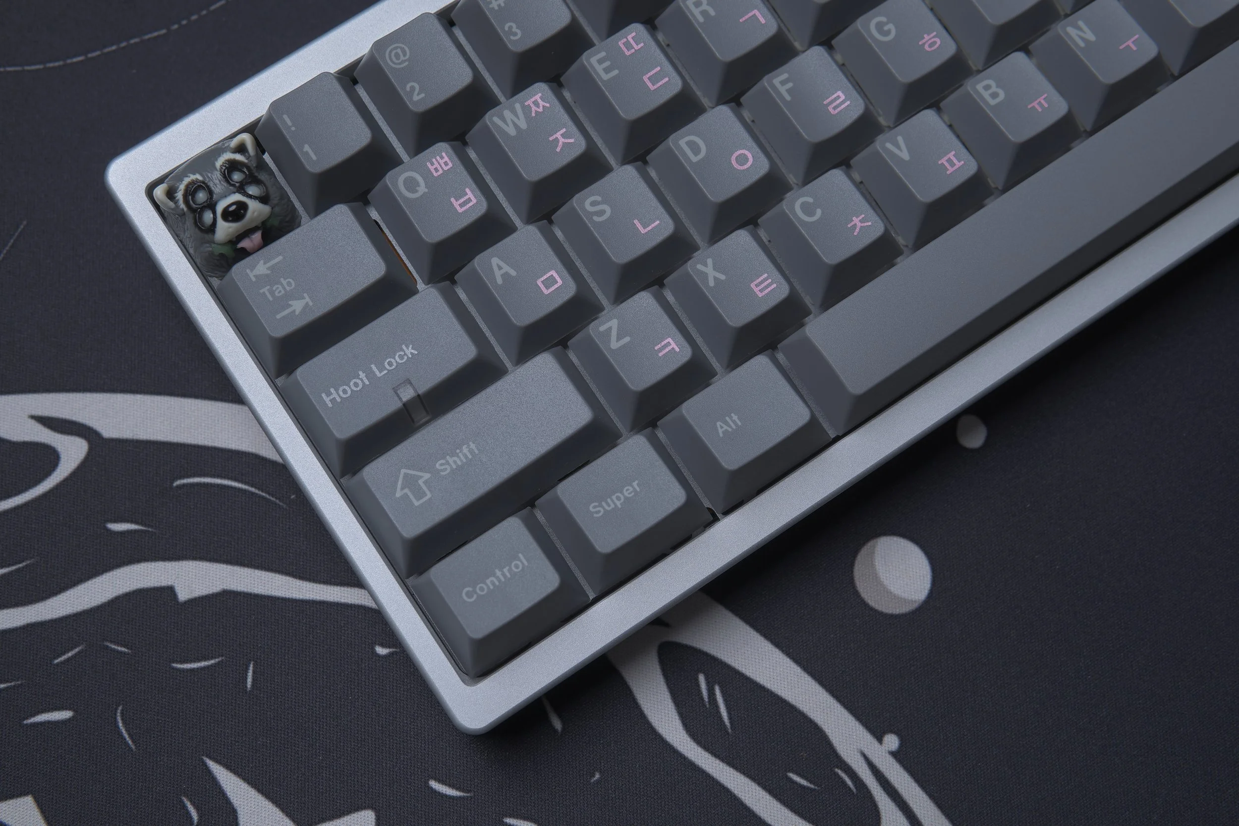 TGR x GAF 910 — Lightning Keyboards
